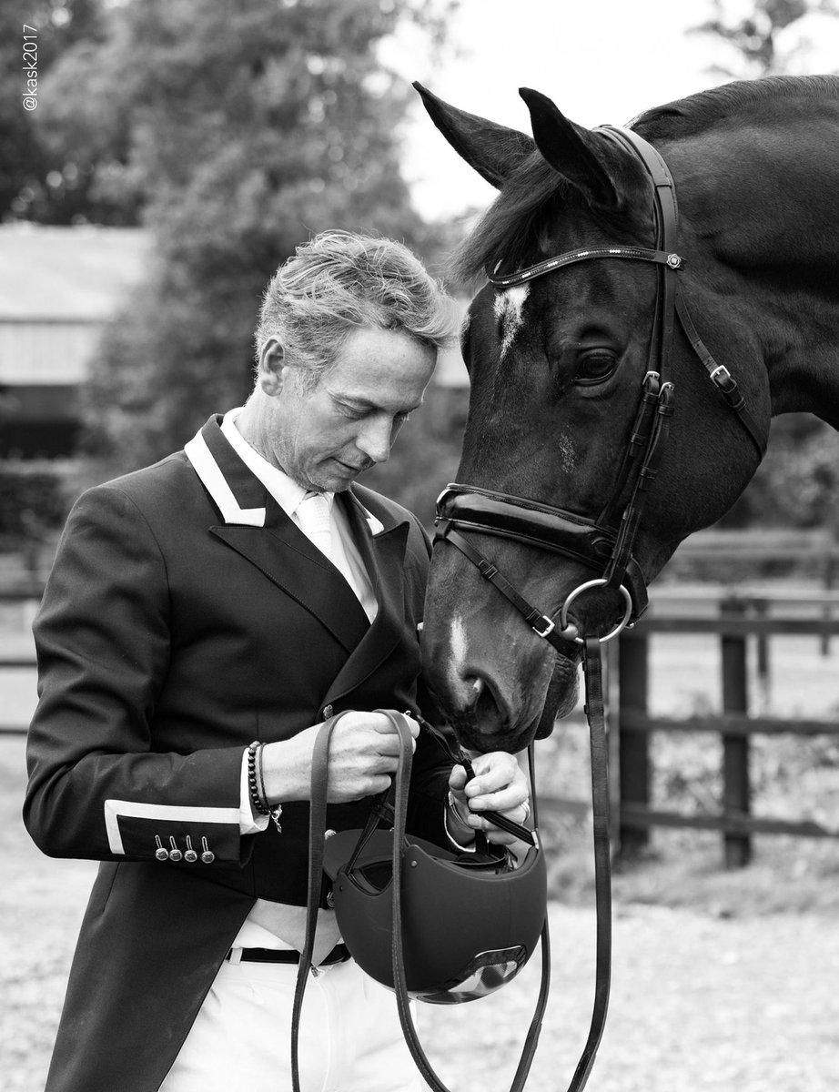 countryfroguk's tweet photo. #EquineHour We are official stockists of #KASK #KASKAddicted https://t.co/Ev9nbbQ6XF