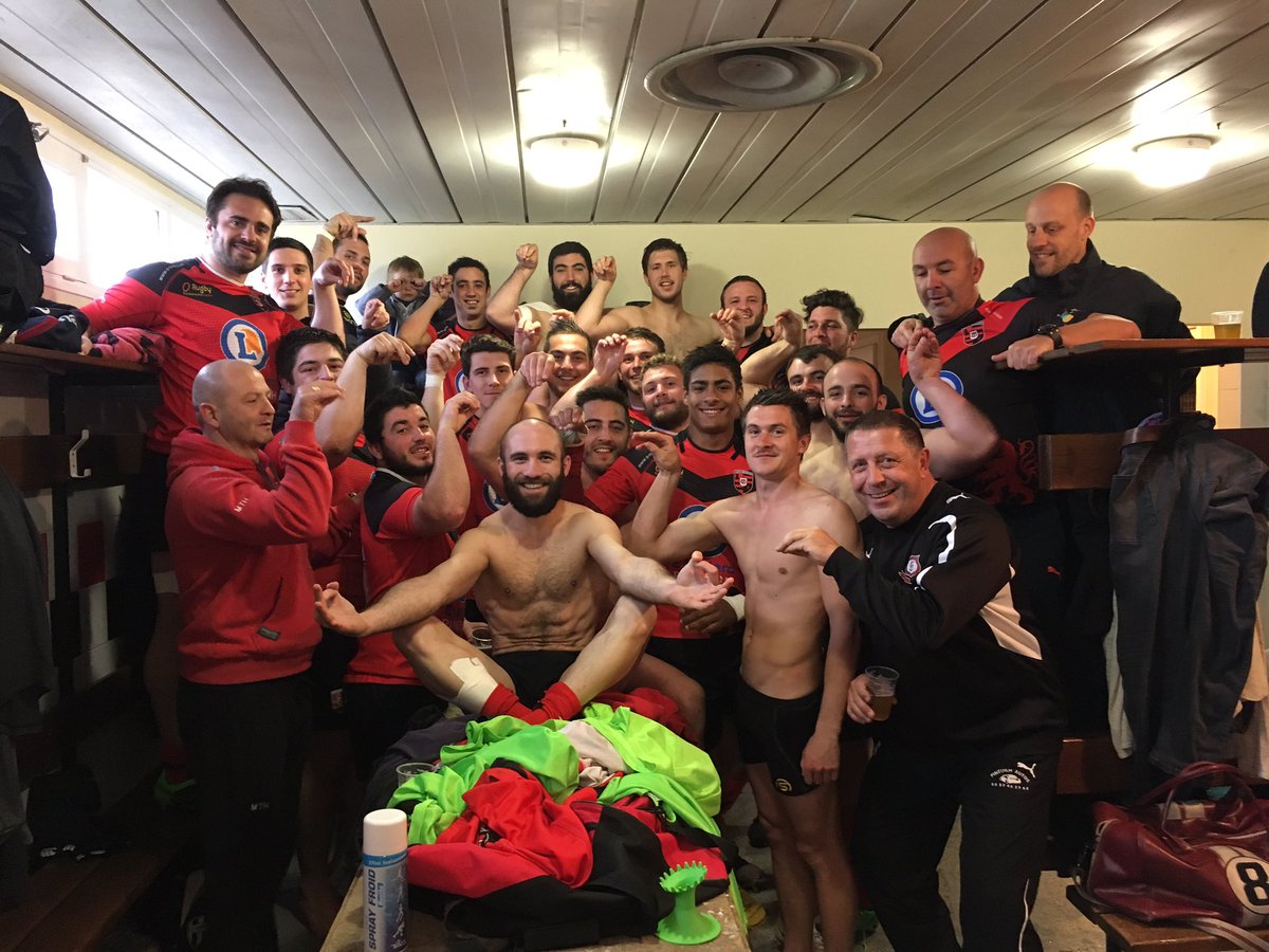 #ZenCommeMichel avant les phases finales avec le @StadeFoyen ❤️🖤