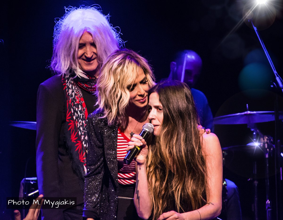 MARKOSXANIA's tweet photo. Family stories
#annavissi #fannatics #hotelermou #Houseofvissi https://t.co/Q2taxXKZ07