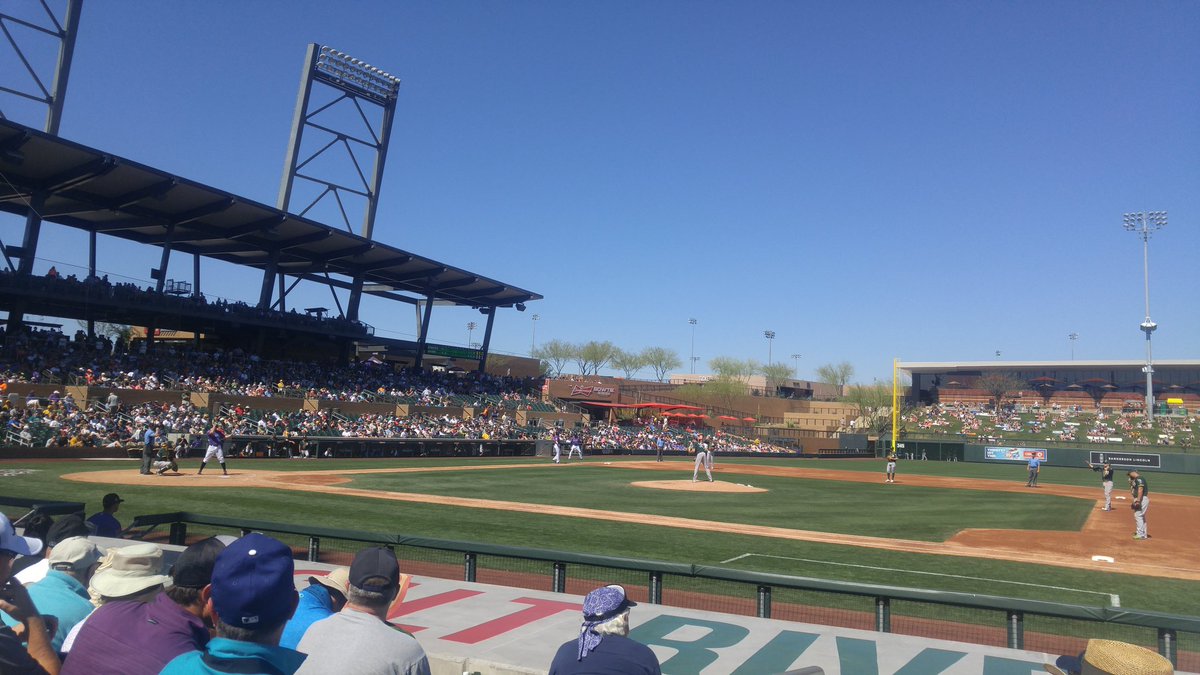 RoxAddict's tweet photo. End of 2 @Rockies lead 5-2.Gray contributed with RBIs and Blackmon hit a triple in the inning. #SpringTraing2017 #GoRox #RoxSpring https://t.co/u59QzJEDo5