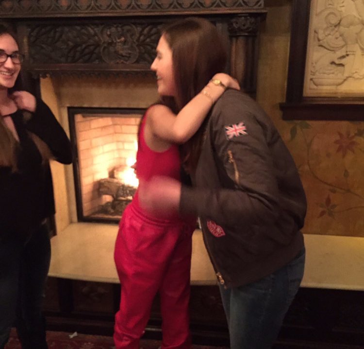 PtLindemann's tweet photo. 👭|| Maggie no M&amp;G em Boston

(@MaggieLindemann ) https://t.co/zbVn5Ytdrr