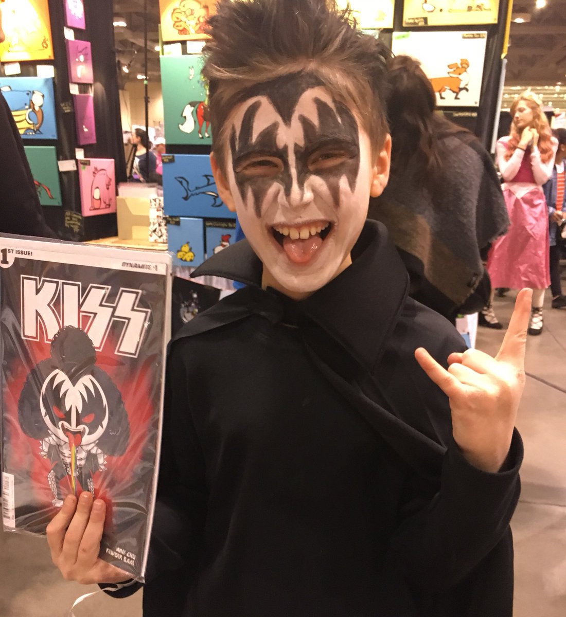 KISS (@kiss) on Twitter photo #KISSARMYROCKS! We agree, Amy! Thanks for sharing with us! <a href="/AmyChu/">A M Y C H U #donutkiller π½</a> Best photo all weekend! <a href="/DynamiteComics/">DynamiteComics</a> <a href="/TorontoComiCon/">Toronto ComiCon</a> #KISSARMYROCKS! We agree, Amy! Thanks for sharing with us! <a href="/AmyChu/">A M Y C H U #donutkiller π½</a> Best photo all weekend! <a href="/DynamiteComics/">DynamiteComics</a> <a href="/TorontoComiCon/">Toronto ComiCon</a>