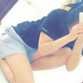 bndralhaj64's tweet photo. لا تعشقني بعينك ربما تجد أجمل مني ،لكن اعشقني بقلبك ، فالقلوب لا تتشابه أبداً !!😊💗 https://t.co/rhoW38zVkd