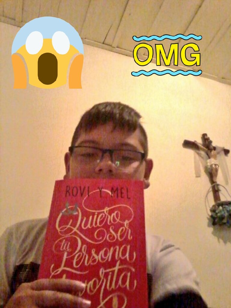 JuanJoseBotero7's tweet photo. @byRovi23
POR FIN TENGO VUESTRO LIBRO!!! :'D 

pd: y los bunnys?! 🐇 https://t.co/Ark4bzvdX6