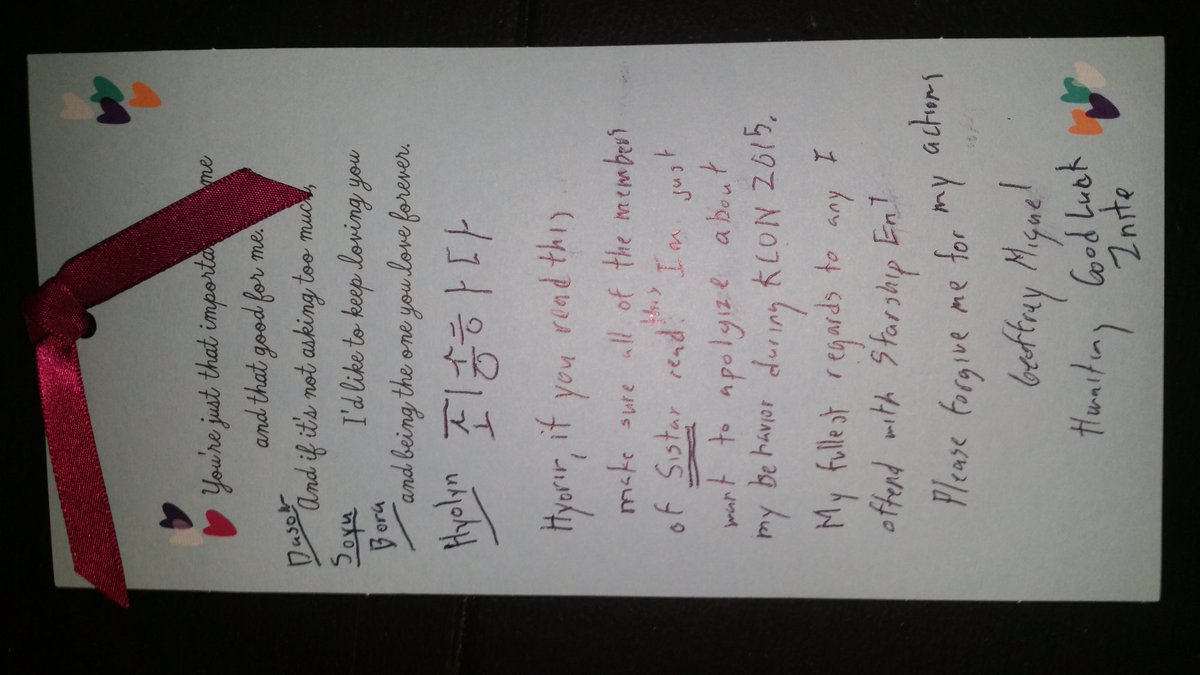 StRe3tWaLkeR's tweet photo. Hello, I'm the #Sistar #HiTouch guy from #KCON2015. I gave #myapology letter to #Hyolyn, &amp; she gladly accepted. Thank you! #buildbridges https://t.co/HLjSSraI1r
