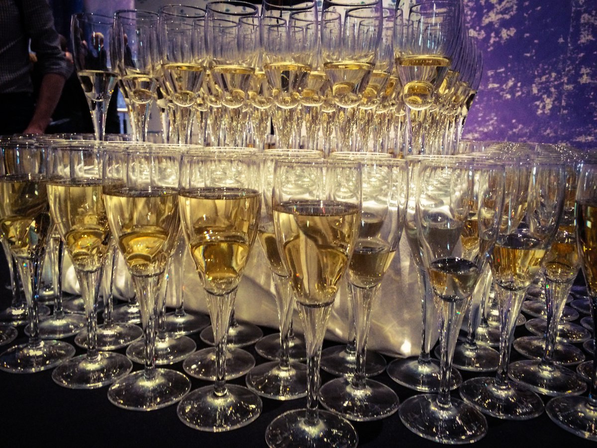 TAANZcrew's tweet photo. One more week until TAANZ NTIA 2017 Nominations open! https://t.co/kLLmQb86up #TAANZ #TAANZNTIA https://t.co/JRoO9MSPA2