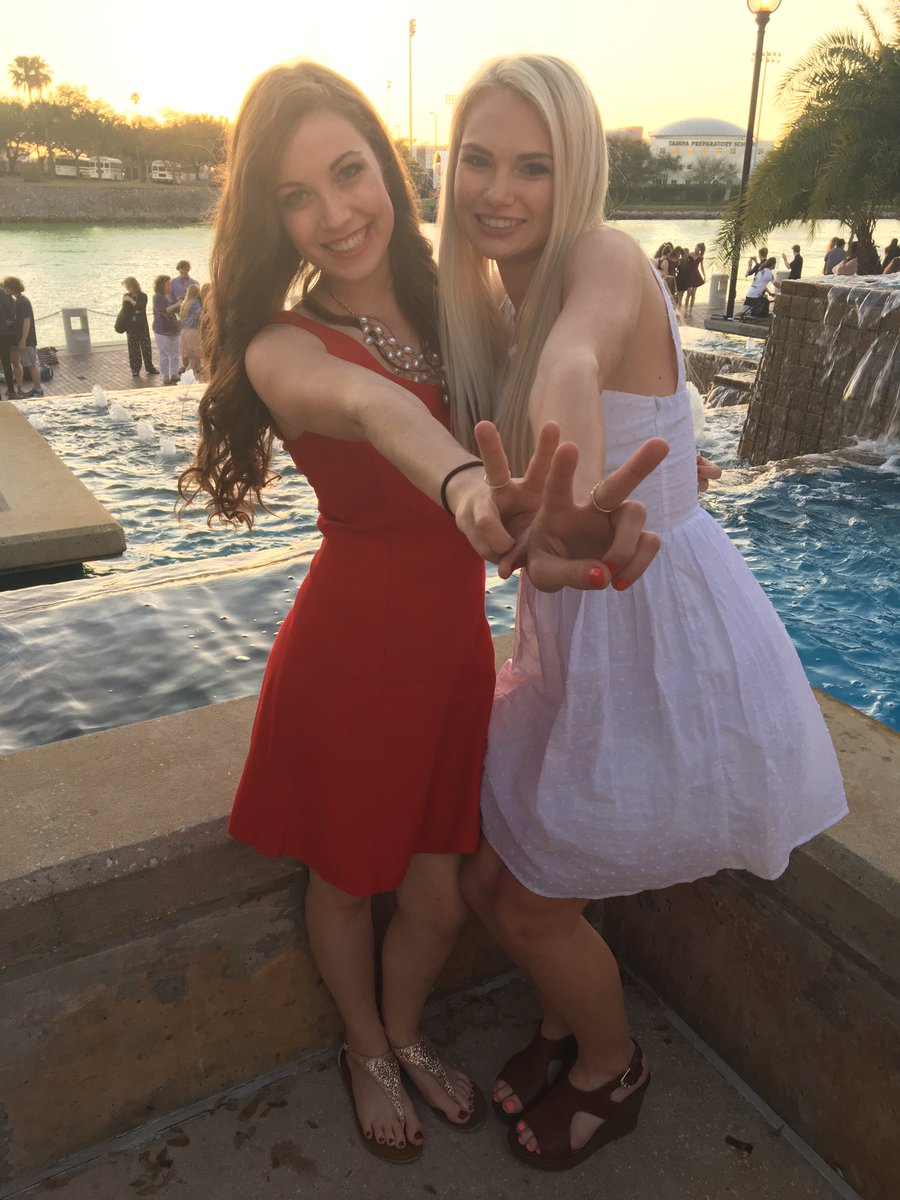 JustJulieNash's tweet photo. #flstate2017 https://t.co/nNT0y8XiWL