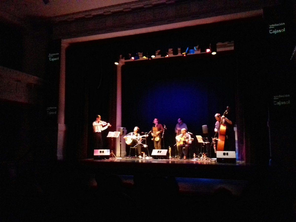 Muy agradecidos a todos los habéis querido pasar un buen rato con nosotros el jueves 16 en Sevilla. Ahora a grabar!!! Pronto Cd a la venta