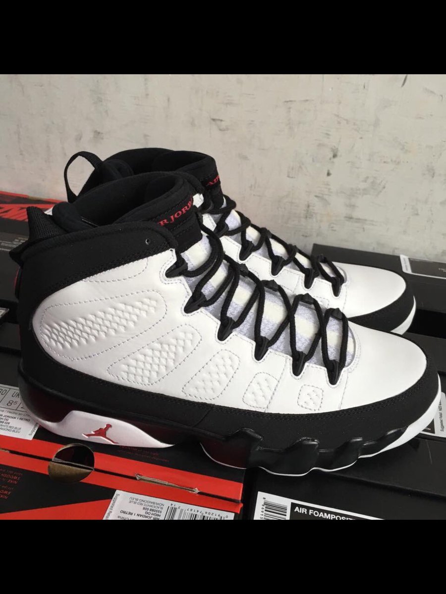 Litkicksss's tweet photo. Come cop 🔥🔥🔥🔥🔥🔥

men: $200 7-10
kids: $160 4.5-8 https://t.co/kib9Q5aul2
