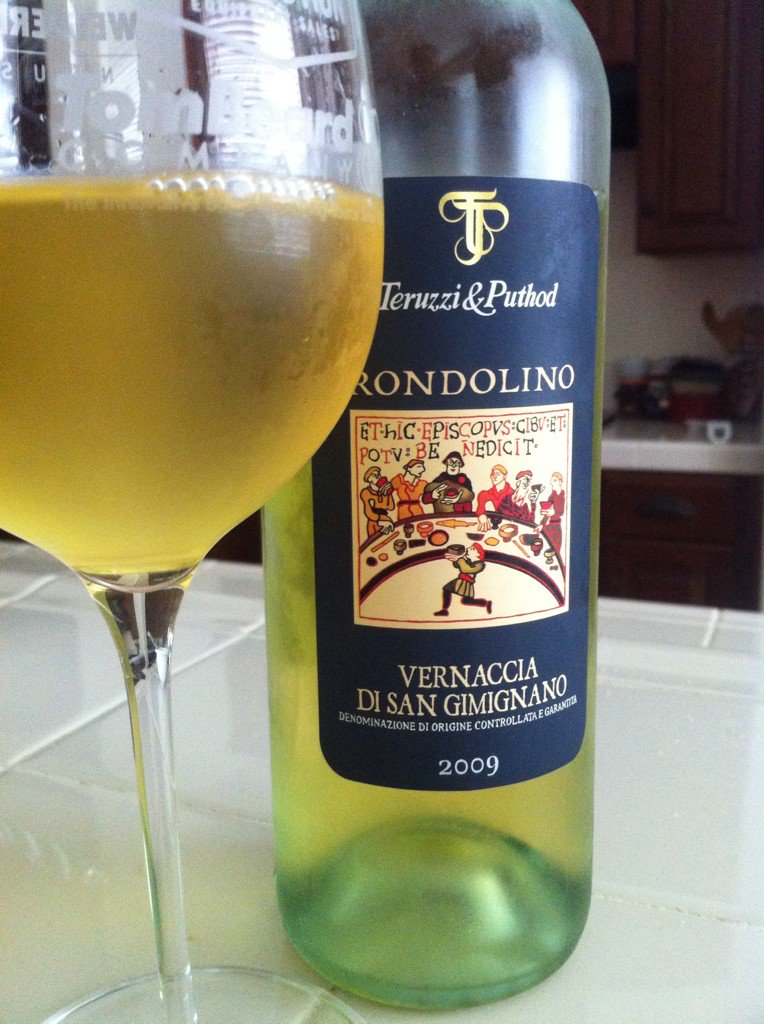 WineTom's tweet photo. Elegant crisp #lemon acids, touch of #honeydew, slight suggestion of #honeycomb #italian white #wine #GetTheFish https://t.co/vttDZU5SnB