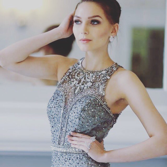 PromCinderellas's tweet photo. Stunning dresss available exclusively to Cinderella's call 07884 391128 for your appointment https://t.co/NIQT8StYPR