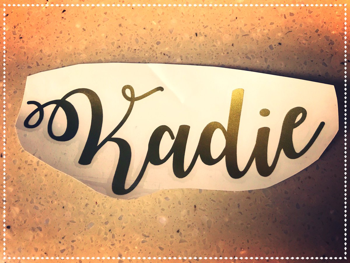 ashley_sharp91's tweet image. Nothing more perfect than a 🎀unique🎀 and custom 🎁 for friends and family. Contact me if you need something personalized!