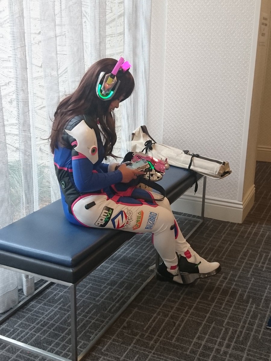 justjukka's tweet photo. D.va chillin' #AODSF https://t.co/6NbDLloco2