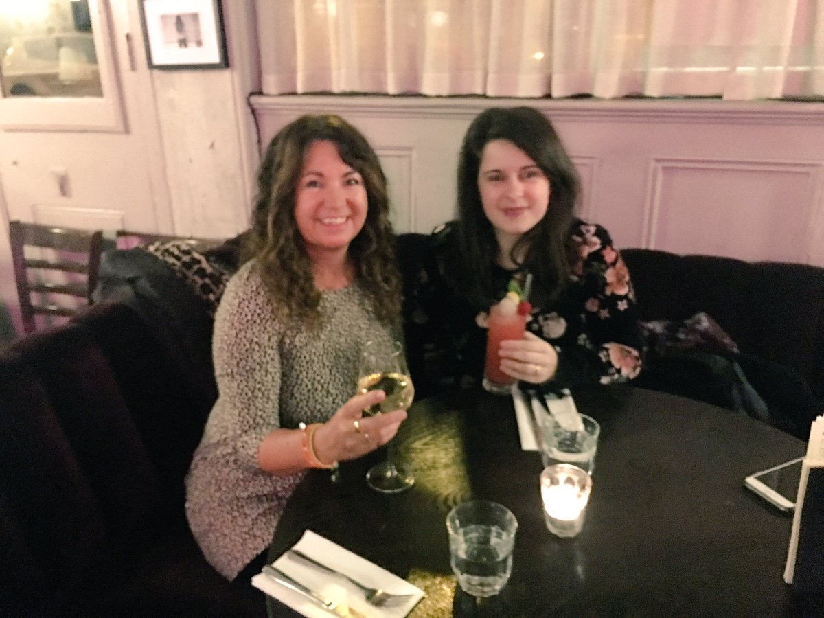 jmflower's tweet photo. Great meal @DirtyBonesLDN #shoreditch #London @Naomi_Flower ❤️ https://t.co/P8mGPsIaOq