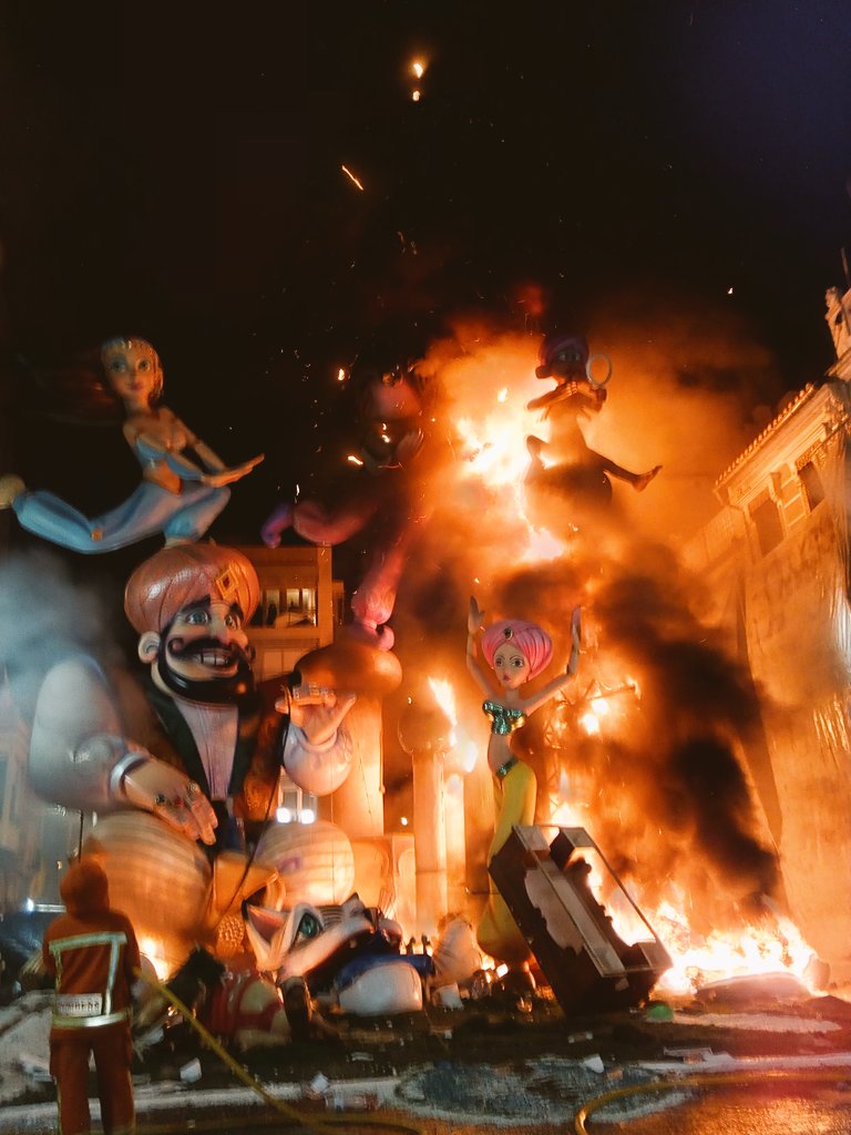 TautFalla's tweet image. 