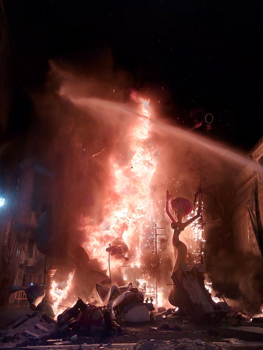 TautFalla's tweet image. 