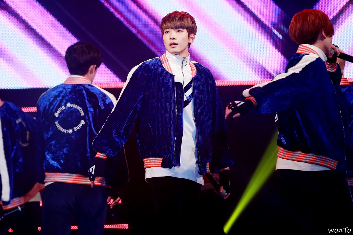 JWWBRA's tweet photo. [#HQ] 18/03/17 WONWOO @ Seoul Girls Collection  | (cr:SVT_Wonwoo_717) https://t.co/DAJaI0n5g4