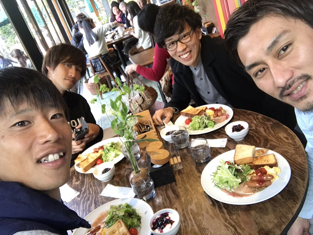 _kohei_10's tweet photo. 5;00起き〜温泉〜湯布院〜モーニング🎵
最高な1日の始まり〜(^^) https://t.co/Zpk7FlvEsW