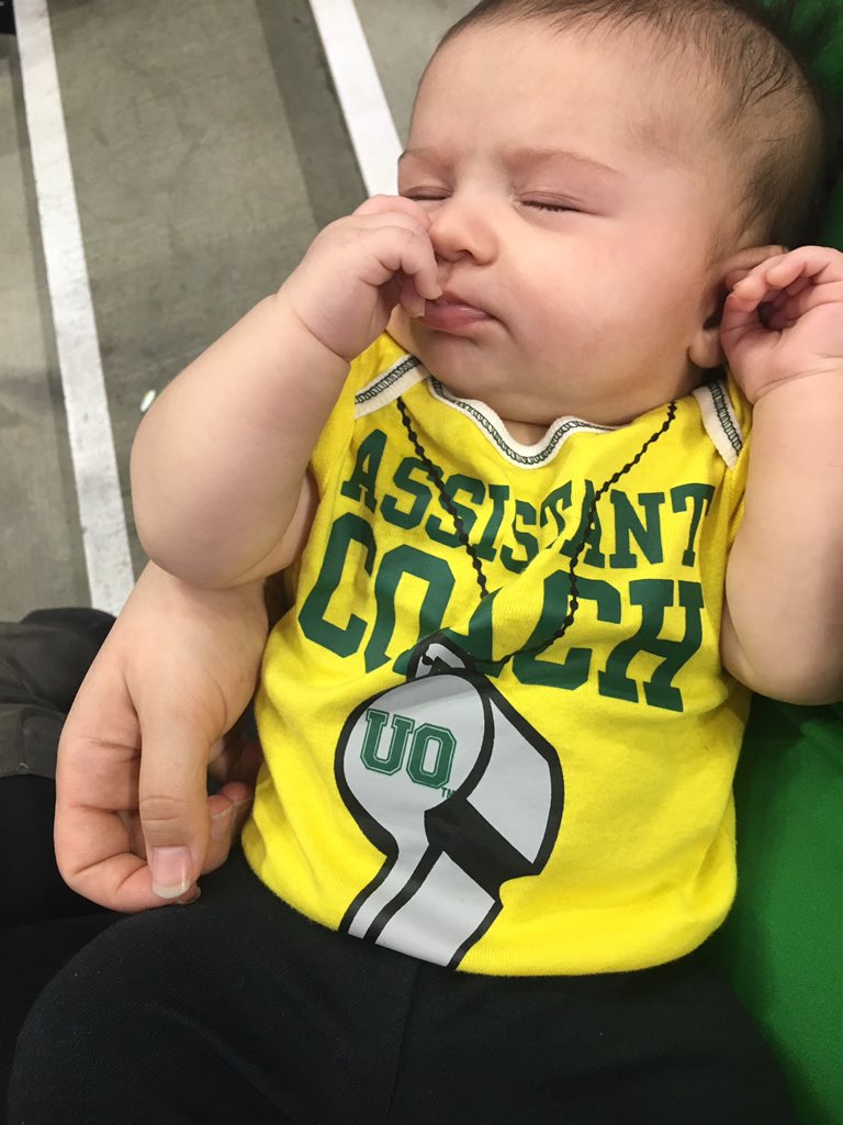 betch02's tweet image. Asst. Coach sleepin on the job! #GoDucks #marchmadness