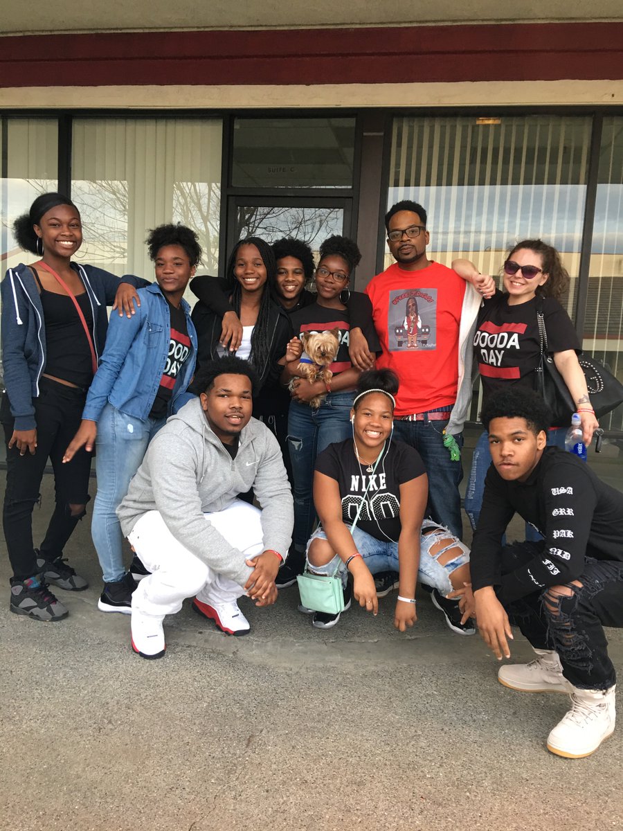 YungDKillem's tweet photo. love my family π― #RipDooda #DoodaDay https://t.co/27MtZHhYxx