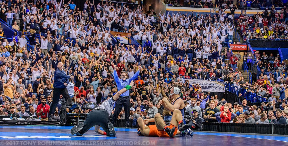 Amazing picture. Amazing moment. <a href="/pennstateWREST/">Penn State WRESTLING</a> <a href="/CenzoJoseph/">Vincenzo Joseph</a>