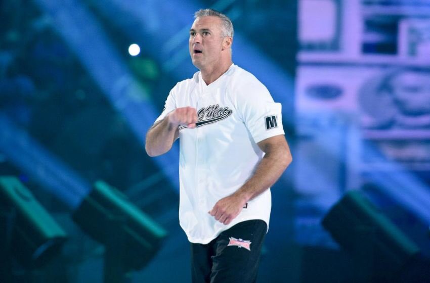 WorldWCommunit1's tweet photo. Rompiendo con el reinado imparable de Lesnar, @ShaneOmacWWC es el nuevo WWC Championship!! Y con esto terminamos #WWCBreakingPoint, gracias! https://t.co/87oxBctlJn