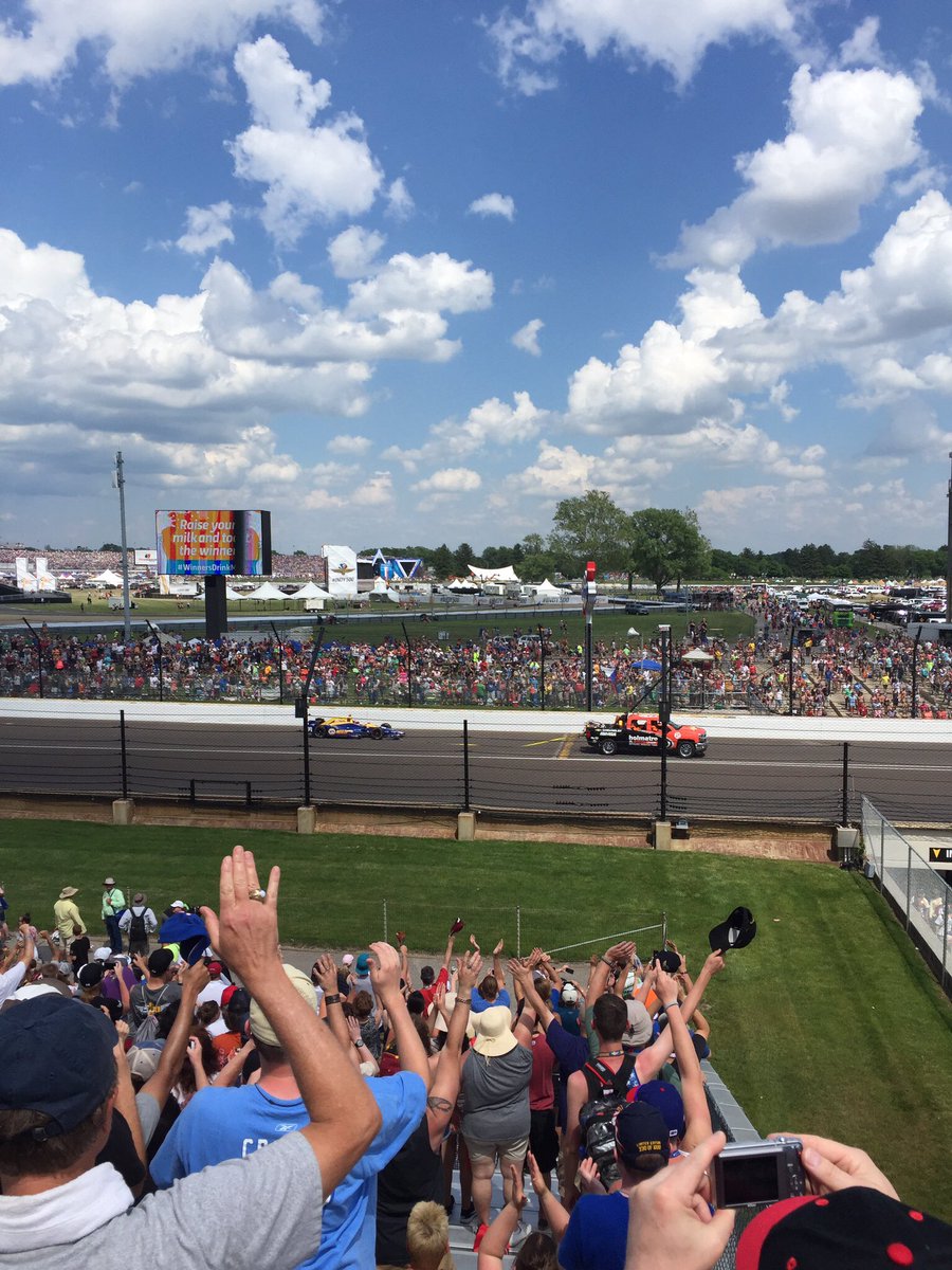 🧱🥛Drunk At Indy 🧱🥛 tweet media