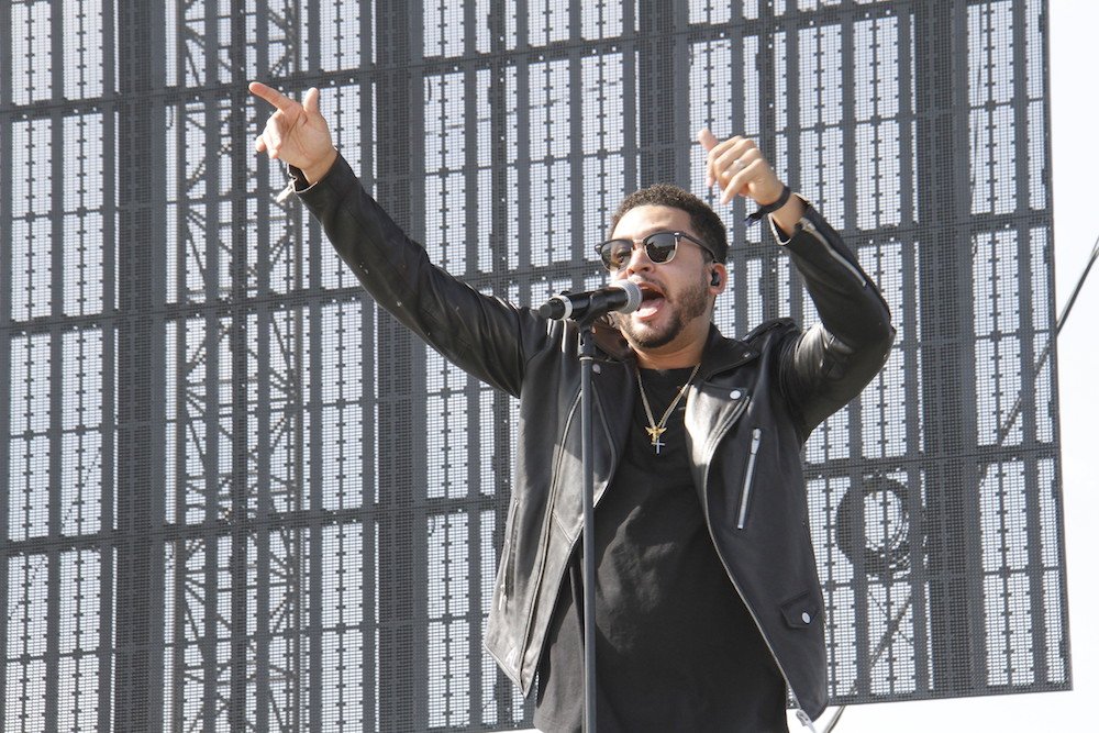 Solo como <a href="/alxvelizmusic/">Alx Veliz</a>   lo sabe hacer. Excelente show #LFestival #JuntosSomosMas