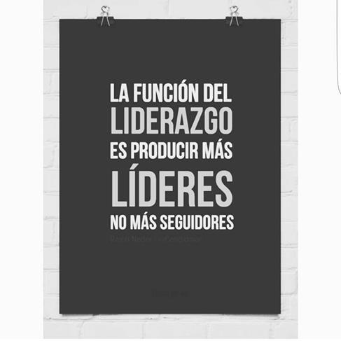 HambreCero's tweet photo. Tranquilos Amigos! (Keep Calm) 
Mañana Equipo de 120 soñadores, 
de la Escuela de Liderazgo
empiezan a cambiar el mundo!
Presentación en UBA https://t.co/fWlk9nsBaG