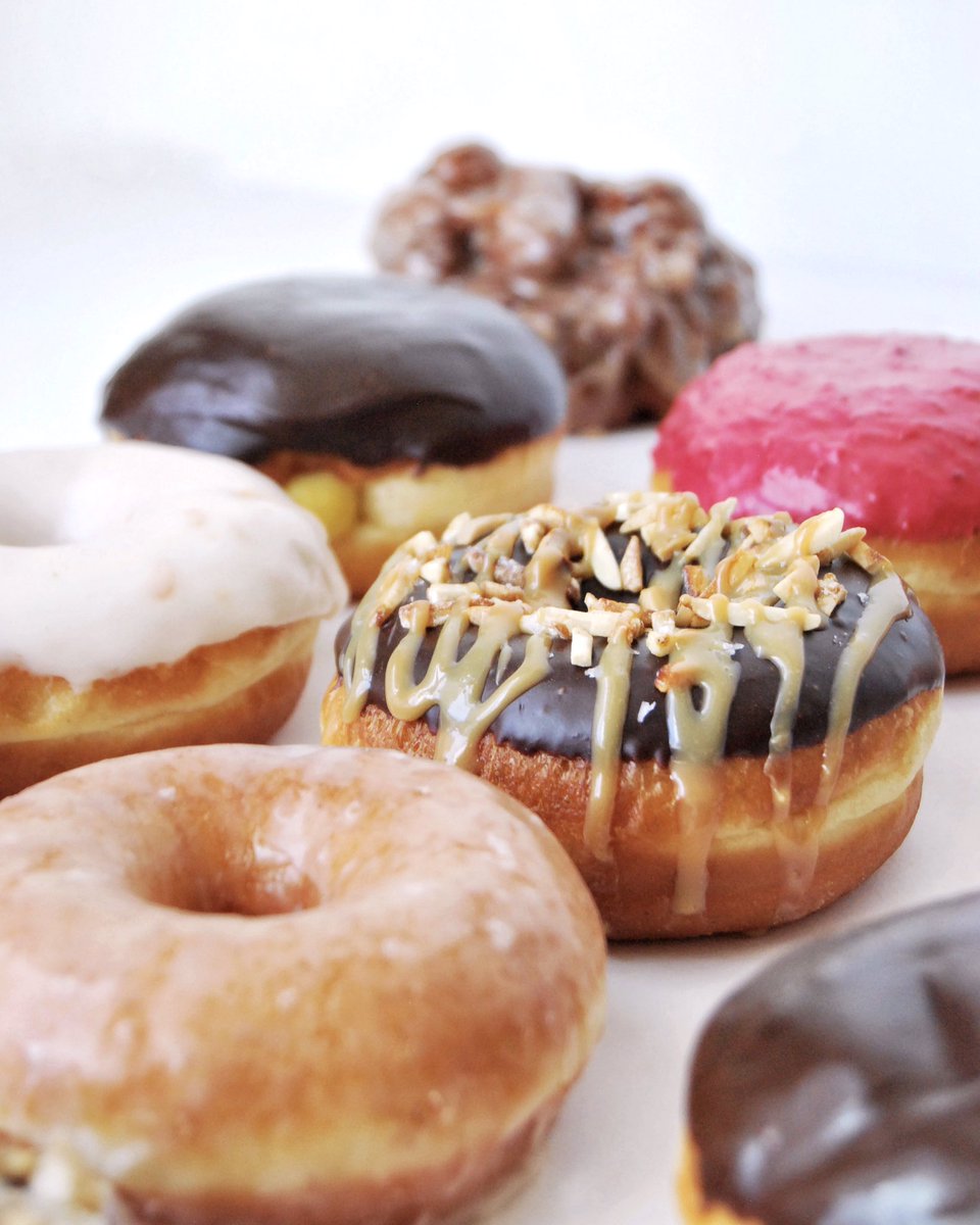 Bronuts Donuts tweet media