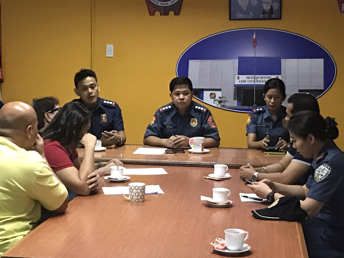 CCPOHQS's tweet image. PSSUPT JONATHAN CABAL,AC,RID along w/ CD PSSUPT JOEL DORIA &amp;amp; other CCPO pers in a #CaseCon re shooting incident involving David Lim Jr