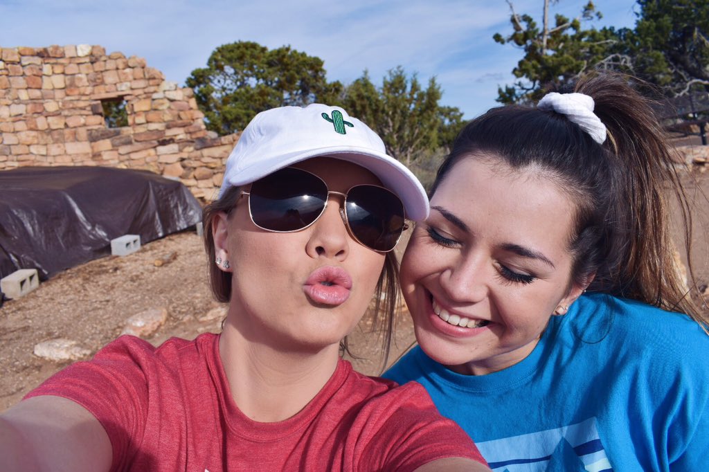 Bee_El_Official's tweet photo. #welovethegrandcanyon https://t.co/Vcdayuqn9m