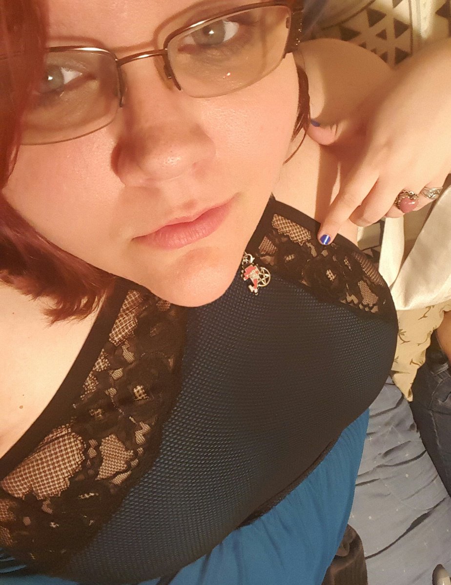 ColleenCorgi's tweet photo. #BBW #ImBeautifulInsideAndOut #BigIsBeautifulToo #ShameFreeZone #NoBodyShaming #DontTellMeWhatNotToWear #MyBodyMyChoice #NeedISayMore ? https://t.co/IxzZS6xOKt