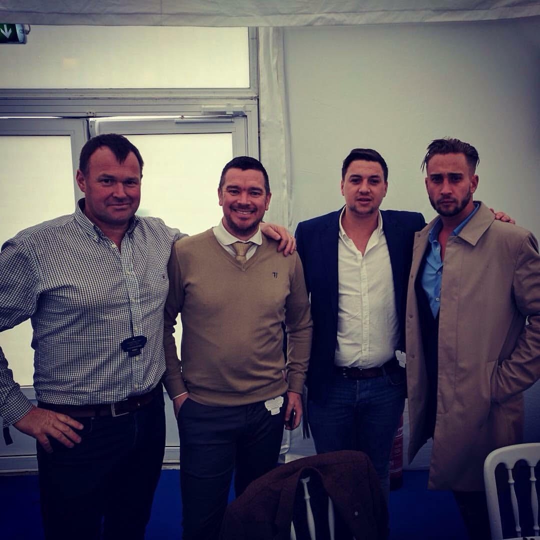 CotterillCivils's tweet photo. A big thanks to @MarshIndustries for taking our MD, Andy Cotterill &amp; Sales Director @lukeyb_69 to #CheltenhamFestival this year! 🏇🏼🏇🏼 https://t.co/Gkbzagildg