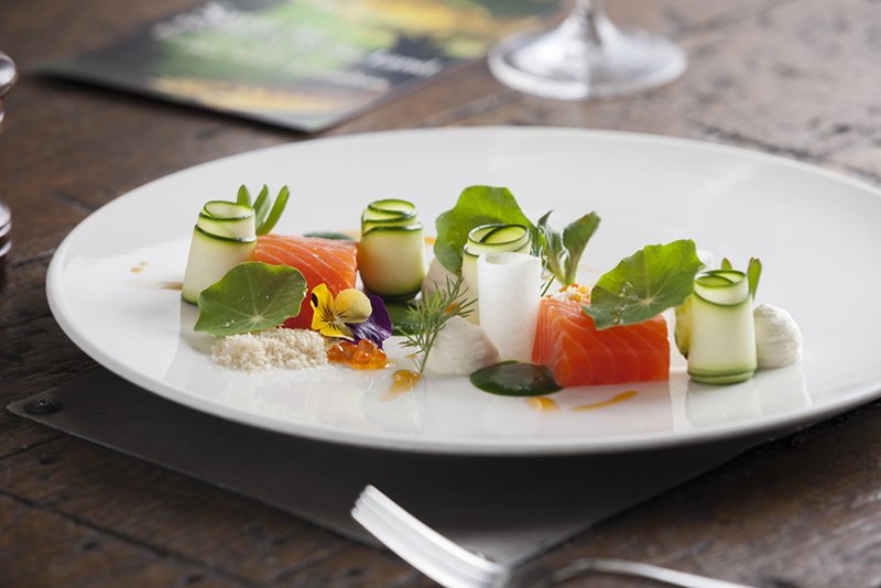newsforfoodlov's tweet photo. Light and fresh - the perfect way to start the week. Dish by @churchstenoteca. #TheYellowGuide #GaultMillau https://t.co/gTJvPcd7Ap
