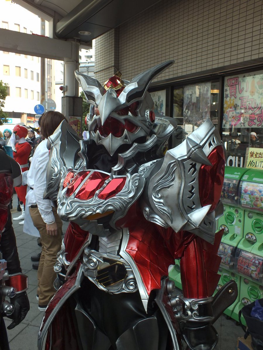 赤城落狼 V Twitter ウィザード フレイムドラゴン Sic版 たい焼き名人アルティメットフォーム まさかsic版ウィザードが見れるとは思わなんだ すごい装飾だった そしてまさかのたい焼き名人ですよ まさかいるとは ヒーロー玩具研究所の前は特撮コスの方々が 赤城落狼 V Twitter ウィザード フレイムドラゴン Sic版 たい焼き名人アルティメットフォーム まさかsic版ウィザードが見れるとは思わなんだ すごい装飾だった そしてまさかのたい焼き名人ですよ まさかいるとは ヒーロー玩具研究所の前は特撮コスの方々が