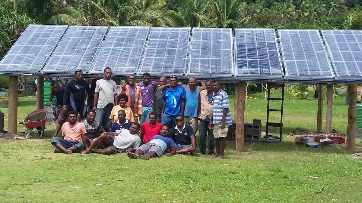 atulraturi's tweet image. #Yanuca #solardesalination project -first 100L of pure water produced @ambafrancefj #SDGs #Fiji