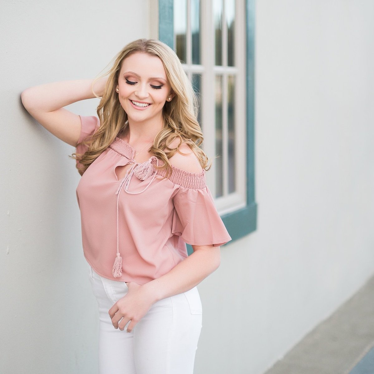 Let's take a moment to appreciate this face. <a href="/maddie_delong/">maddie delong</a>