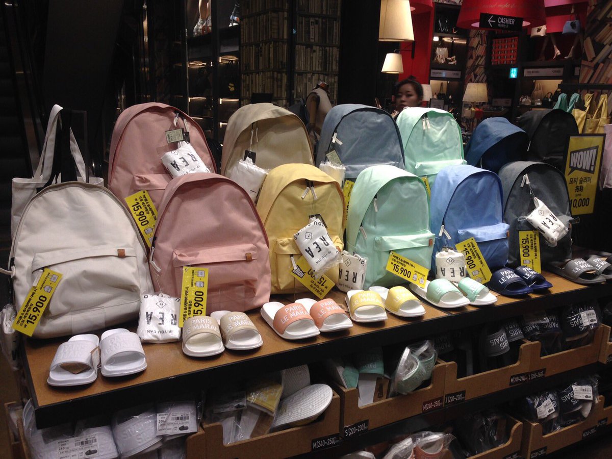 NNUTGD's tweet photo. [รับหิ้ว] กระเป๋า #SHOOPEE โปร1+1 ‼️‼️ซื้อ BACKPACK แถม ECOBAG 🎒ราคา 690 บาท

ของถึงไทย26มีนา 

#ตลาดนัดnct #ตลาดนัดอากาเซ #ตลาดนัดบังทัน https://t.co/xCPE5750aZ