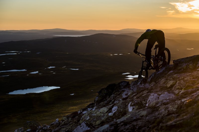pinkbike's tweet photo. Learn all about photographer, Dan Milner in our latest Behind the Lens. #PBinterview #mtb #pinkbike #photography
https://t.co/ywqB5CTomM https://t.co/tMZS8uSuVn