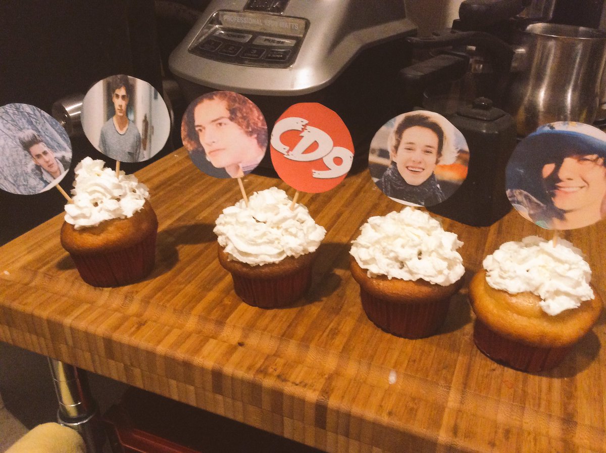 camacho_sophiee's tweet image. 1-María Sabina
2-Alonso 
3-Michelle 
#CD9EnMasterChef @MasterChefMx