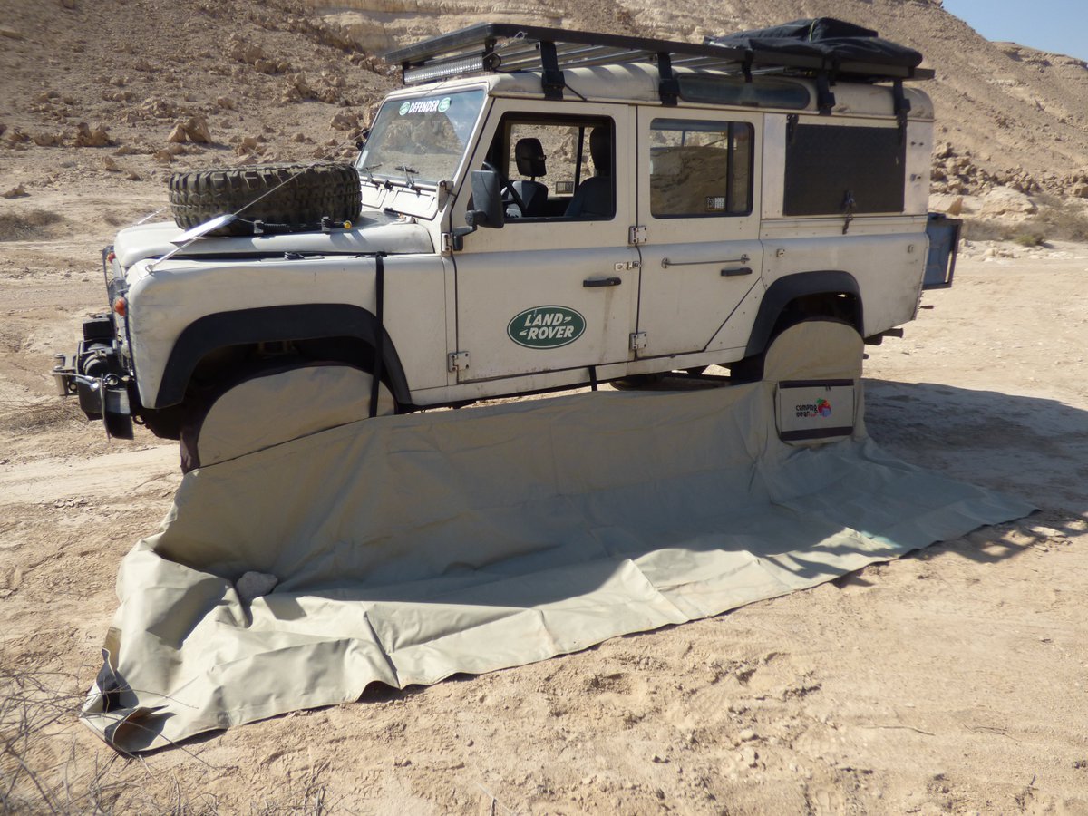 Range Rover Defender Egypt - It Is Available In 10 Variants And 7 Colours.