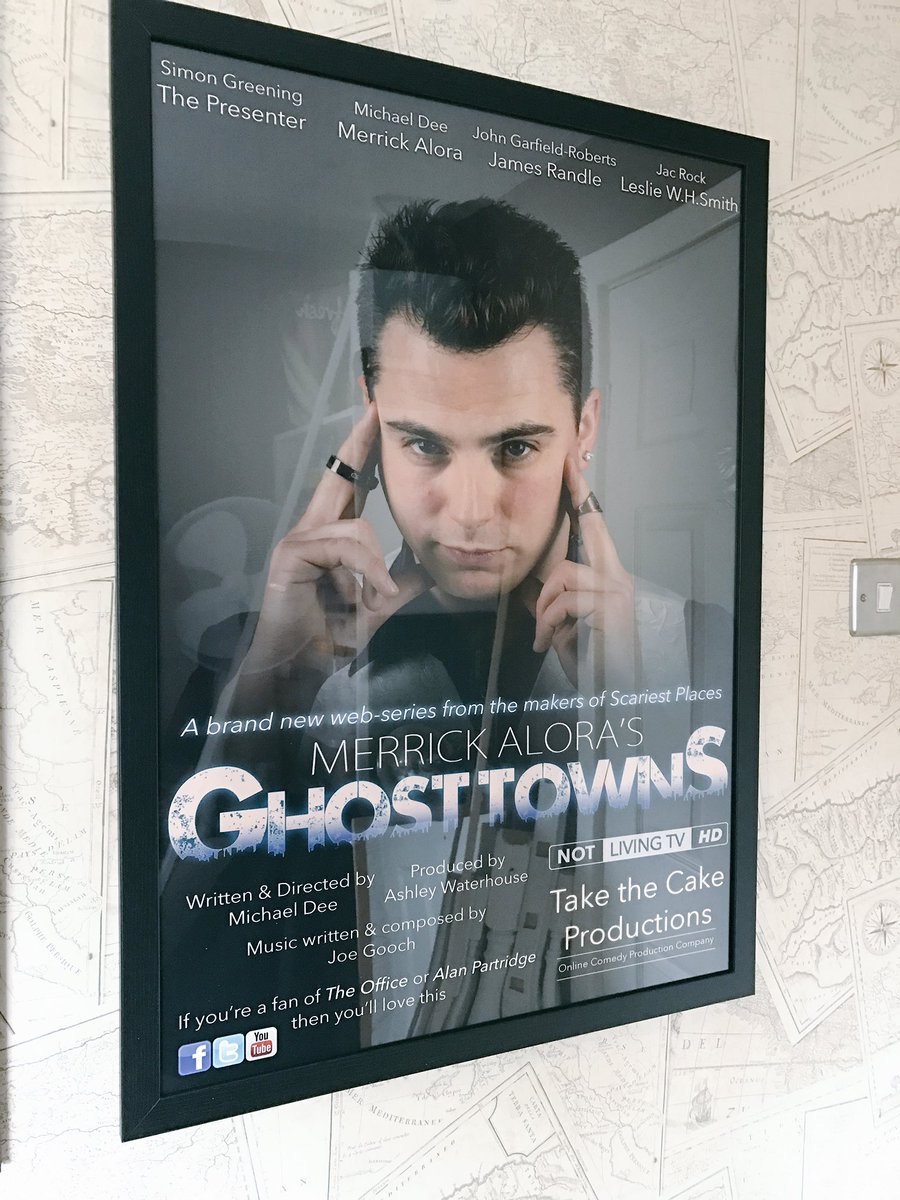 thatfunnybloke's tweet photo. Office is looking boss #ScariestPlaces #MerricksGhostTowns #Spoof #Paranormal #MostHaunted @TakeTheCakePro @MerrickAlora 👻👻👻 https://t.co/gXsr3GiJdh