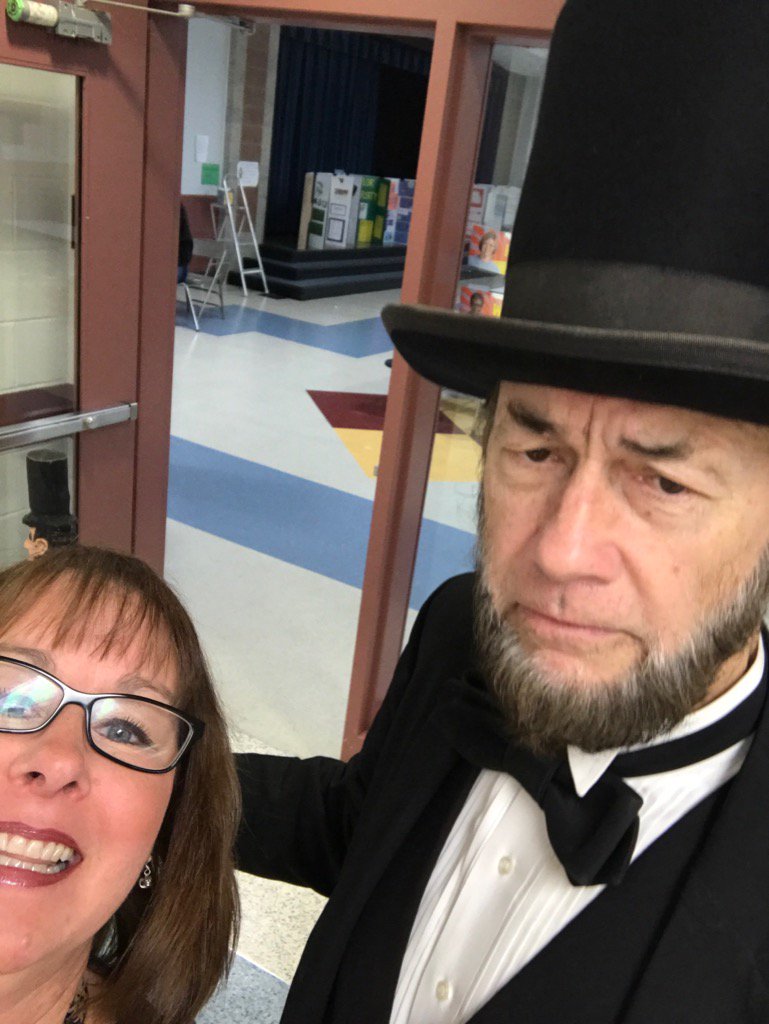 ccethesummit3PT's tweet photo. In history geek overload #abeishere #lincolncool #ccerocks https://t.co/HOK2Yxe8dj