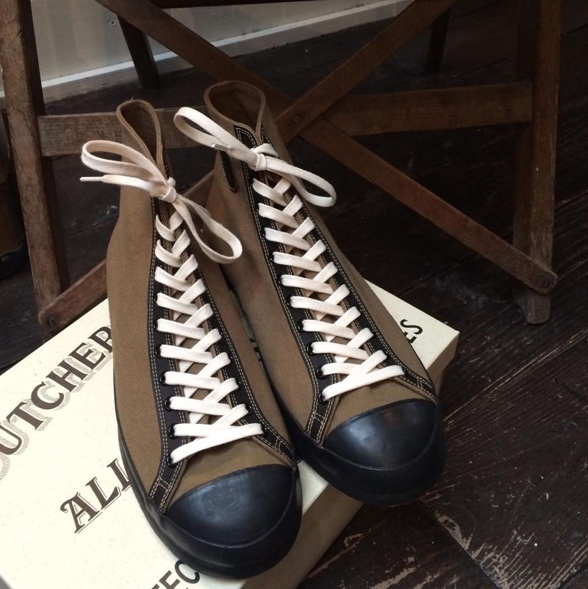 instagram.com/p/BRoAzy9Bf1k/… #ButcherProduct Flying B athletic shoe in olive canvas, also available in black, in our shop #TimewornClothing