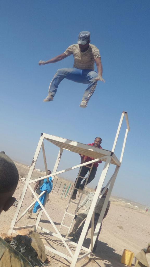 الإطلاع على جاهزية القوة الأمنية الأولى لدفعة الأمن والشرطة بساحل حضرموت 430 جندي 

m.facebook.com/story.php?stor…