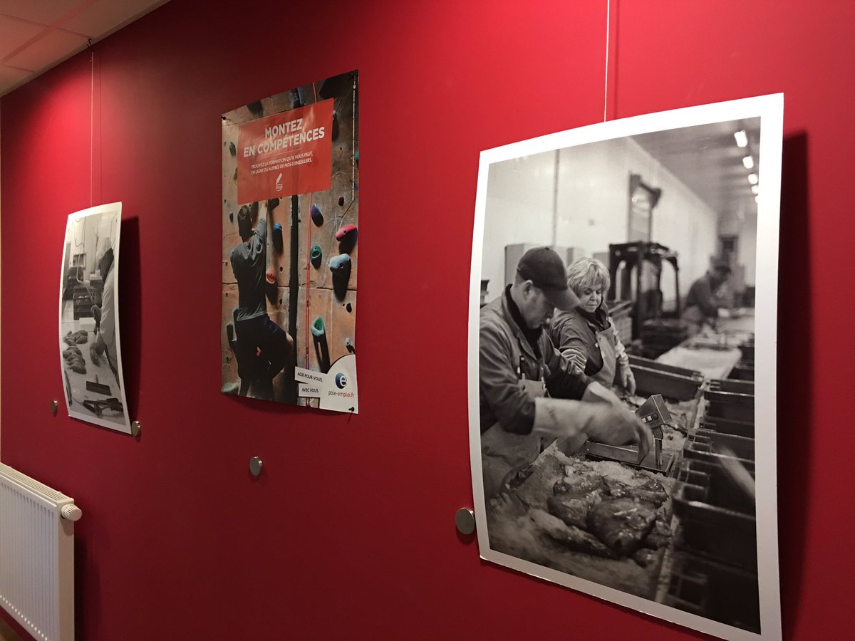 ArnaudFichou's tweet photo. #emploi #formation #poleemploi #semainedelamer exposition dans nos agences de st brieuc https://t.co/N1pPyewoON