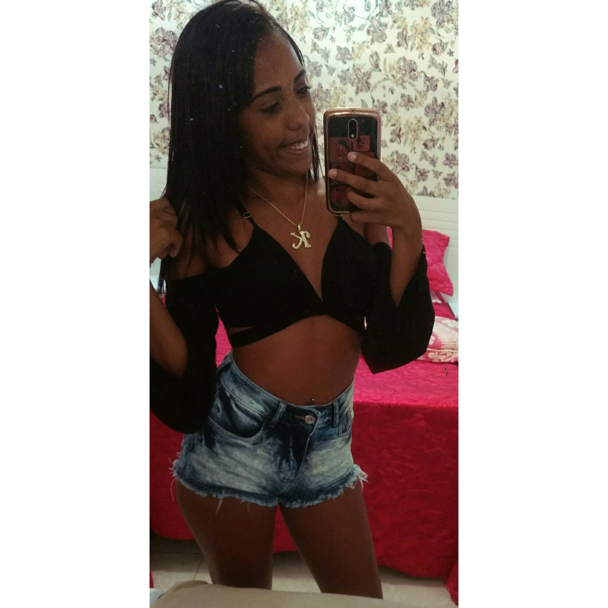 Kasiane15's tweet photo. Não Me Troco Por NENHUMA #NovinhaDe16 #MagrinhaSim https://t.co/vHPpxATi1o