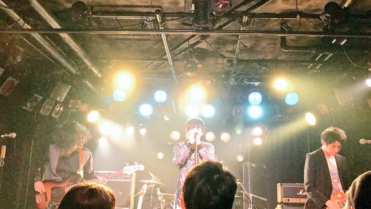 _nanairo716's tweet photo. 昨日は名古屋ライブ沢山の方に見てもらえました。僕たちの最後を見届けてくれてありがとう！
残すは明日の東京だけです！！
気合い入れて向かいます🔥🔥 https://t.co/6zuUglSNY1