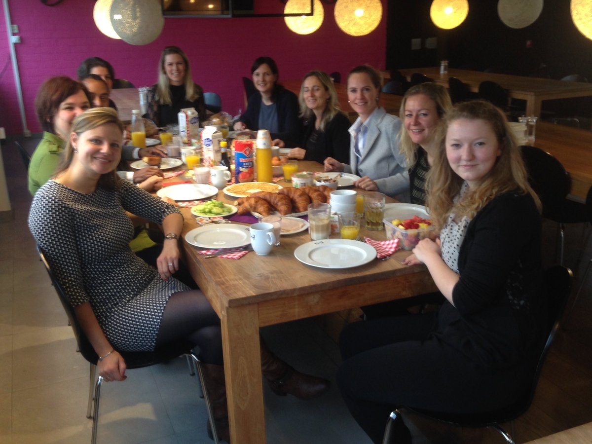 HR NL Team Breakfast! @hkmfun <a href="/karlijnzuelen/">Karlijn Hendriks</a> <a href="/AnneAlbrachtHKM/">Anne Albracht</a> @DaniellevdWerff <a href="/nanja_janssen/">Nanja Janssen</a> <a href="/Hunkemoller/">Hunkemöller</a> @jaakke_anne <a href="/P_Mountford/">Philip Mountford</a>